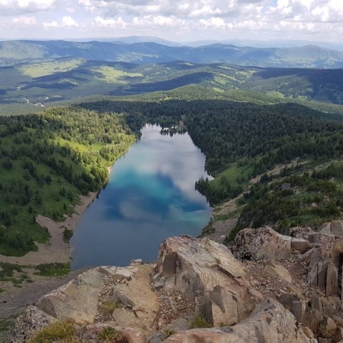 Насыщенная поездка в инопланетный край: сплав по Катуни, Телецкое озеро и долина Чулышман