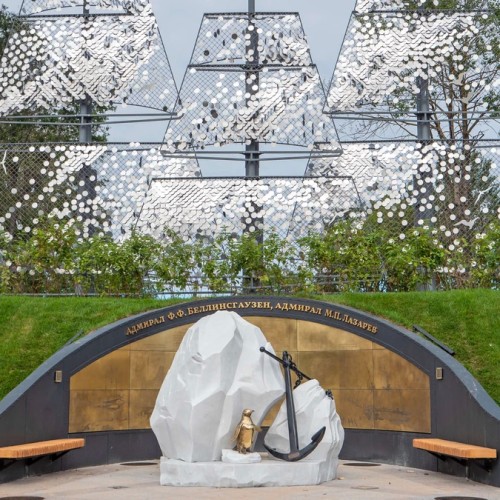 Кронштадт в мини-группе на комфортабельном автомобиле