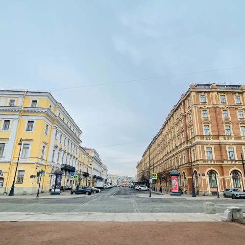 Трансфер из аэропорта или вокзала с обзорной экскурсией по Петербургу