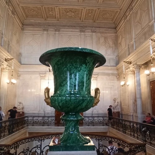 Шедевры Эрмитажа + парадная жизнь Зимнего дворца (билеты включены)