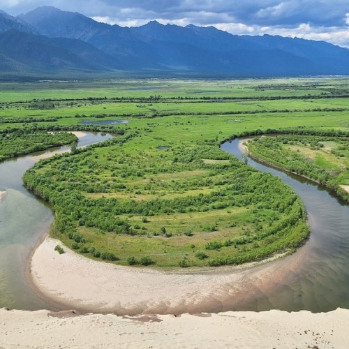 Индивидуальный джип-выезд по Баргузинской долине с посещением священных мест