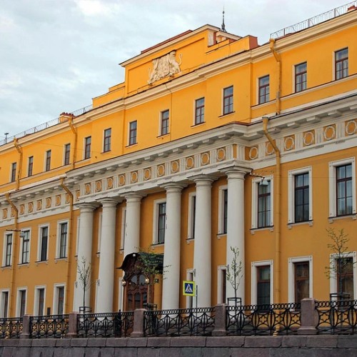 Групповая экскурсия «Дворцовый Петербург»