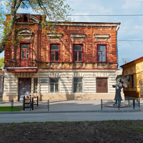 Через Древнюю Грецию — в Таганрог с визитом к «Мадам Ку-ку»