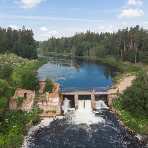 Путешествие в мир заброшенных усадеб — из Петербурга