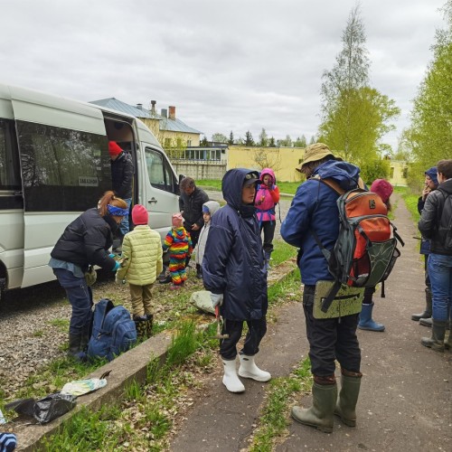 За окаменелостями музейного уровня в Ярославскую область с палеонтологом