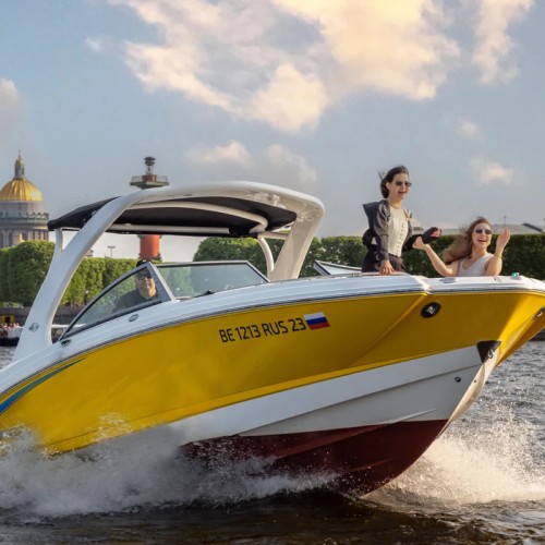 На морском катере — по просторам Невы и Финского залива