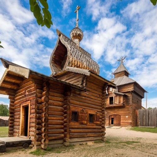 С семьёй на Байкал: знакомство с Листвянкой, этнографический музей и время на отдых