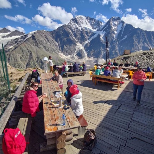Лёгкий треккинг в Приэльбрусье с проживанием в гостинице
