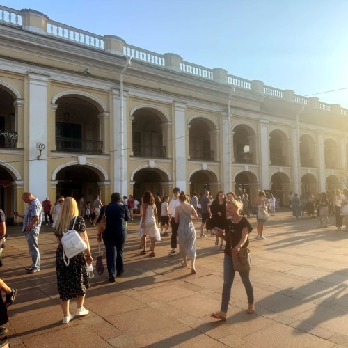 Петербургский метрополитен: обзорная экскурсия по историческим станциям метро