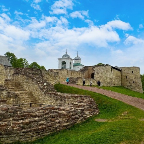 Автобусный тур по северо-западу Руси: древние крепости, пушкинские места и Валдай