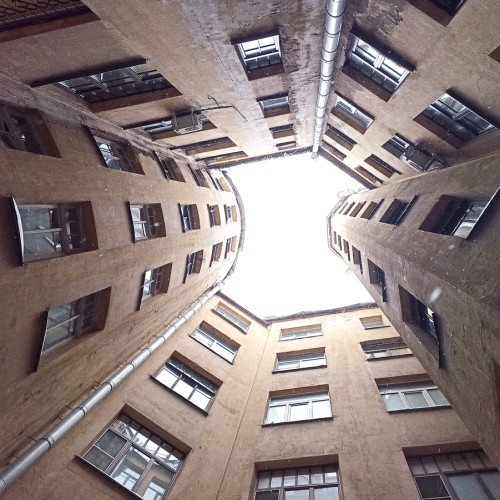 За фасадом: тайные уголки Петроградской стороны