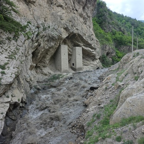 Индивидуальное автопутешествие к сокровищам Чечни: от мечетей до озера, водопадов и башен