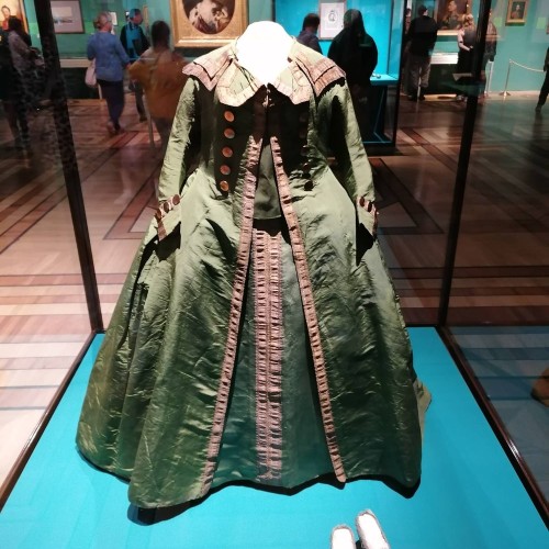 «К барьеру! Поединки и дуэли от Ахилла до Лифаря»: экскурсия в Эрмитаже