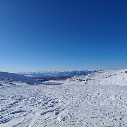 Туда, где дымятся вулканы, а вода исцеляет: неделя на Камчатке в мини-группе