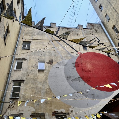 Стрит-арт и дворы Петербурга: авторская прогулка в группе