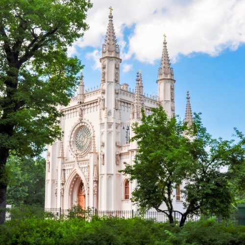 В мире мечтаний и грёз: парк «Александрия» в Петергофе