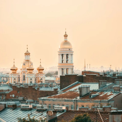 Питер романтиков: дворы, парадные, виды с крыши и коммуналка Довлатова