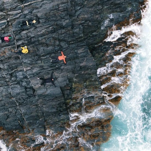 Дикие и труднодоступные земли с историей: джип-тур с проживанием в палатках