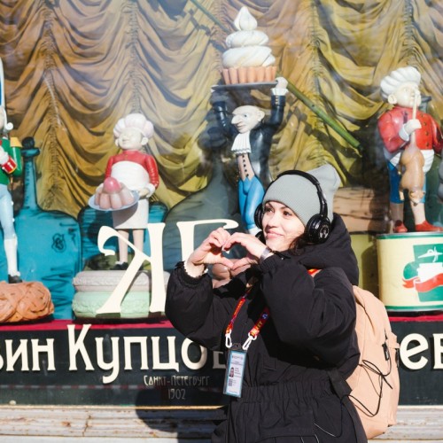 Рыцари, коты, слоны и та самая чайка: иммерсивная прогулка в наушниках