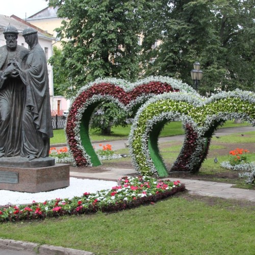 По Ярославлю с любовью и о любви в Ярославле