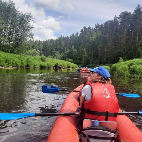 В объятиях Тьмы: лёгкий сплав на байдарках (всё включено)