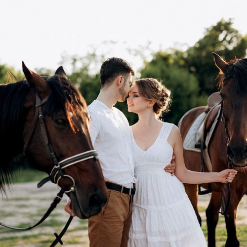 Выходные вдвоём в Абрау-Дюрсо с отдыхом в бане, конной прогулкой и лёгкими экскурсиями