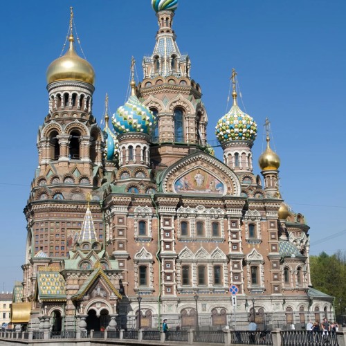 По главным местам Петербурга