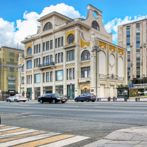 Дом переехал: как в Москве передвигали здания