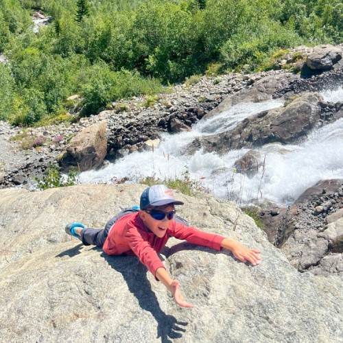 В Домбай всей семьёй: тур по природным красотам с аниматором и лёгкими прогулками в горах