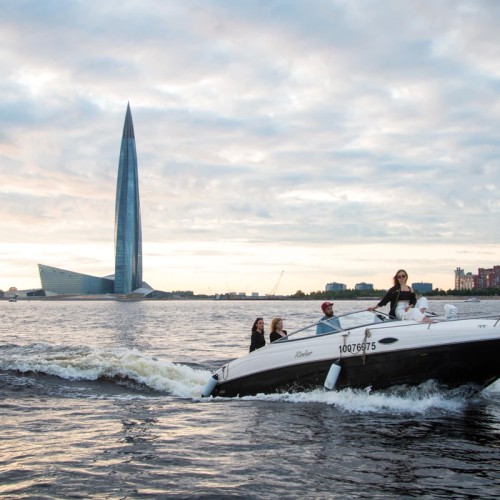 Питер с борта катера