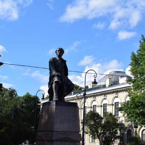 Остров, который не смог: первый центр Петербурга сквозь 300 лет