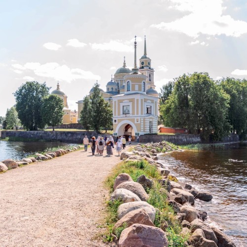 Из Москвы на озеро Селигер: к острову Преподобного Нила