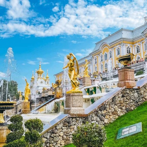 Нижний парк Петергофа: оранжерея, дворцы, фонтаны