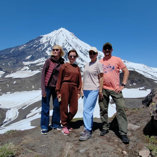 По Камчатке на джипе и снегоходах: индивидуальная поездка к вулканам, источникам и океану