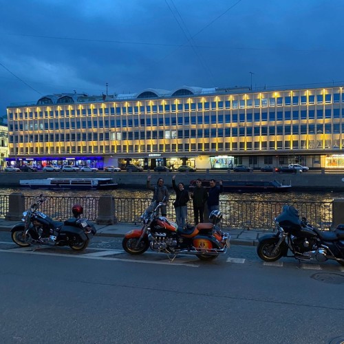 Ленинград — город рока. Экскурсия на мотоциклах