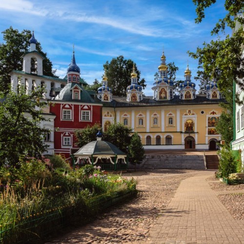 Автобусный тур в древность: Великий Новгород, Старая Ладога, Псков, Изборск и Пушкинские Горы