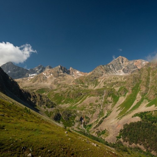 Прогулки по Домбаю: треккинги налегке к ущельям, горам и озёрам