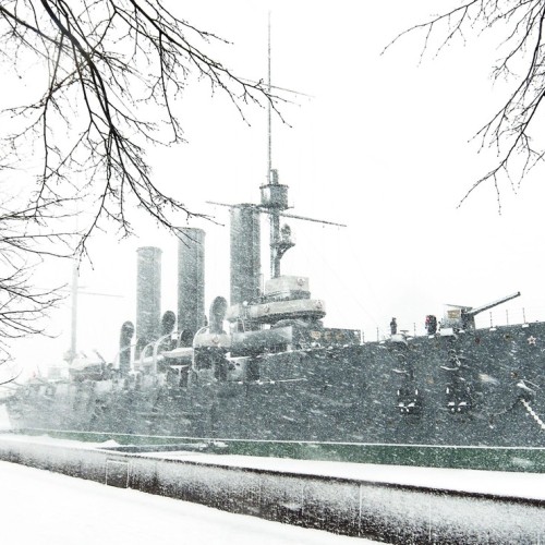 Трансфер из аэропорта/вокзала + авторская экскурсия по Петербургу