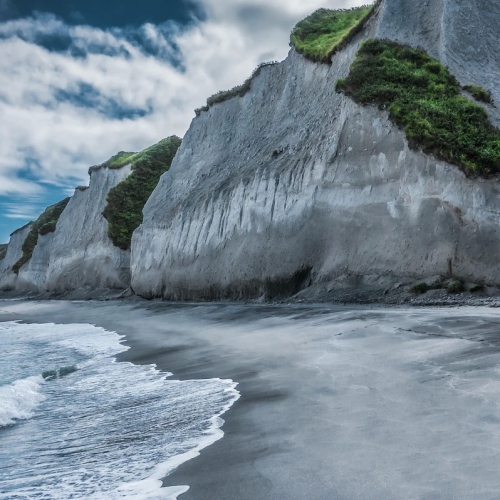 Вулканы, бухты и скалы острова Итуруп