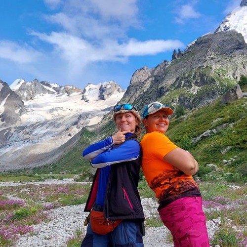 Нетипичное Приэльбрусье: треккинг налегке к 4 высокогорным озёрам с проживанием в гостинице