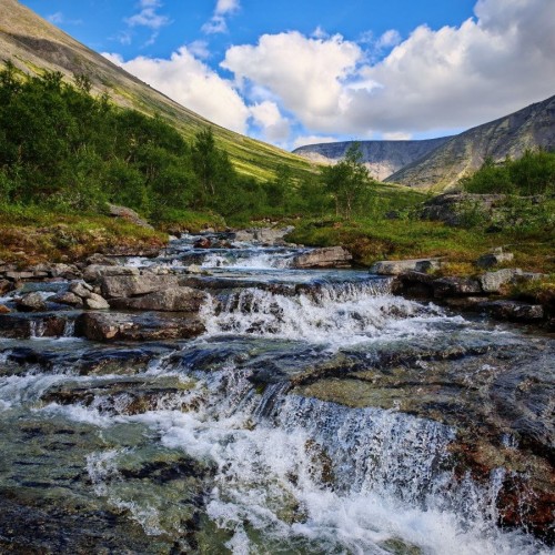 Треккинг в Хибинах без рюкзаков: экспресс-перезагрузка