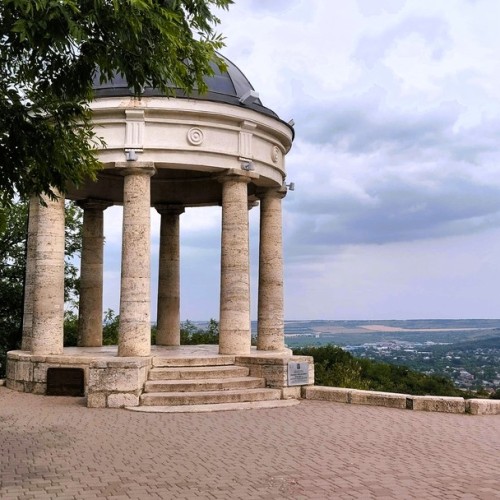 Приезжайте на Кавказ — будет пир и тост за вас! Тур с застольями, дегустацией и казачьей свадьбой