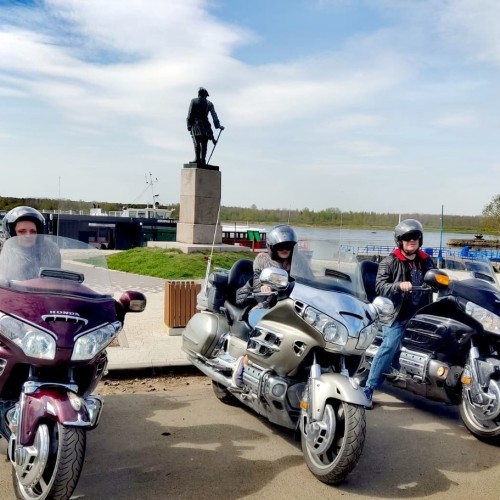 В Кронштадт и Петергоф — на мотоцикле из Петербурга