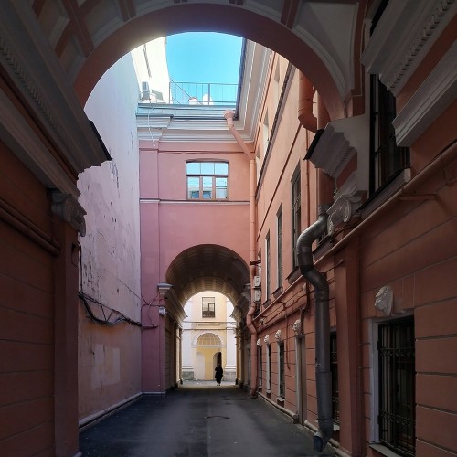 Поэтический Петербург Анны Ахматовой: стихи, дворы, истории