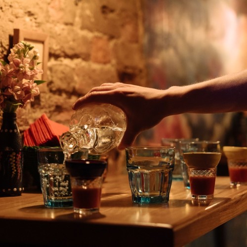 Декаданс и ренессанс: лекция-променад по необычным барам Петербурга (18+)