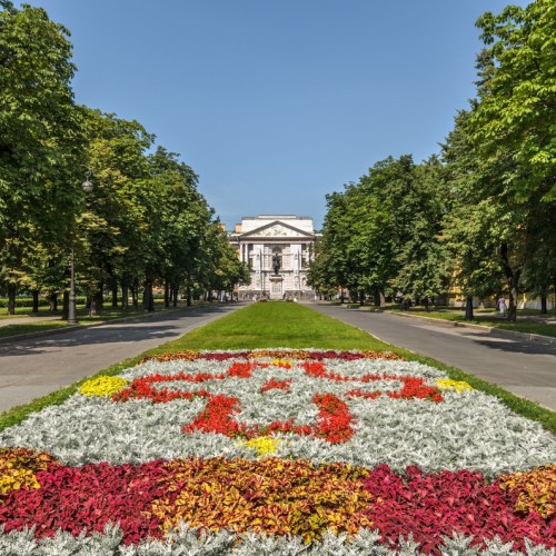 Детская экскурсия вокруг Михайловского замка