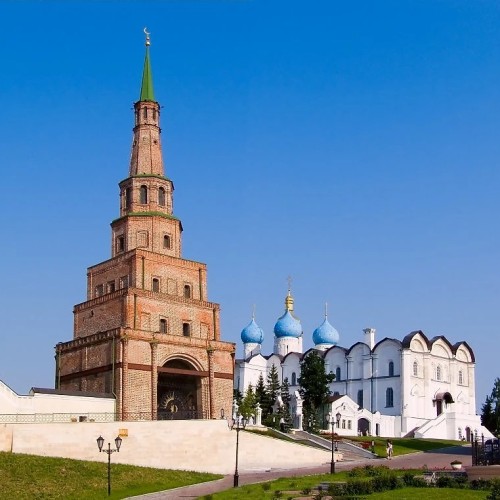 Казань — место встречи двух миров