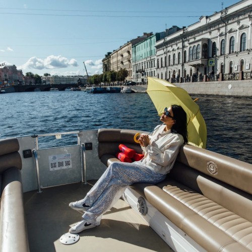 Утро в Петербурге: индивидуальная водная прогулка