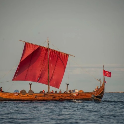 Дорогами викингов: мужской поход по Ладоге на драккаре (всё включено)