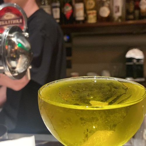 Мастер-класс по приготовлению коктейлей в закрытом баре Петербурга